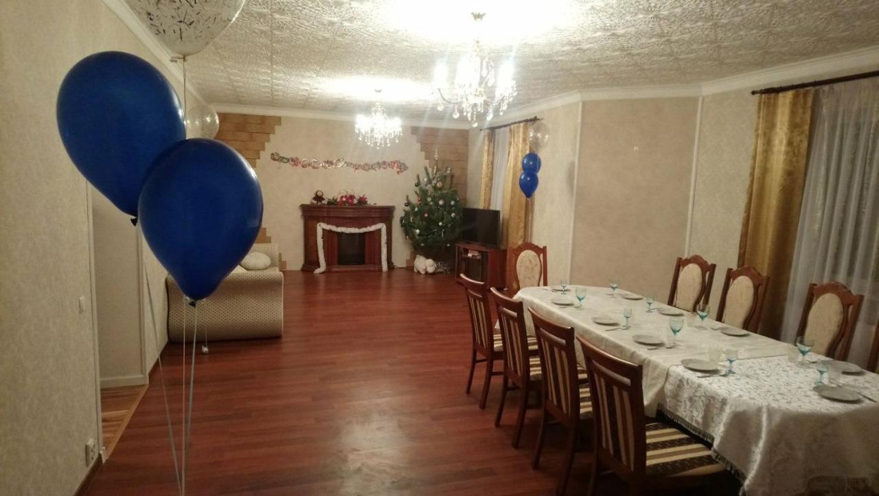 Дом С Бассейном И Сауной Villa Boryspilʼ Dış mekan fotoğraf